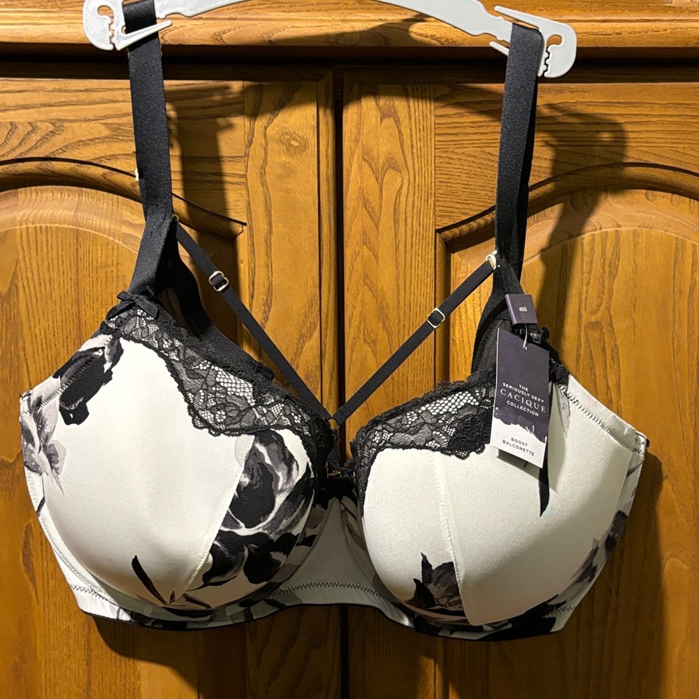 Cacique Black and Cream Floral Lace Bra